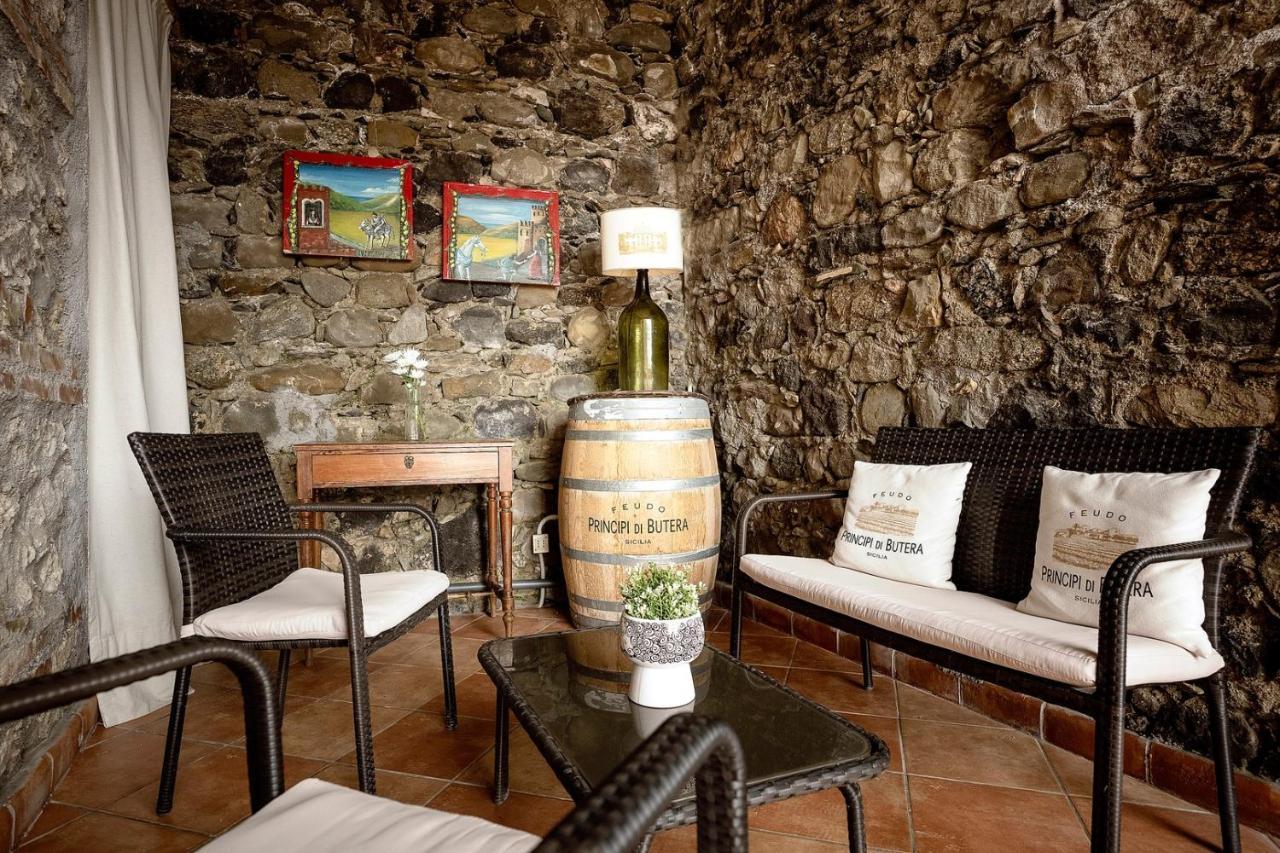 B&B Villa Vittoria Giardini-Naxos Extérieur photo