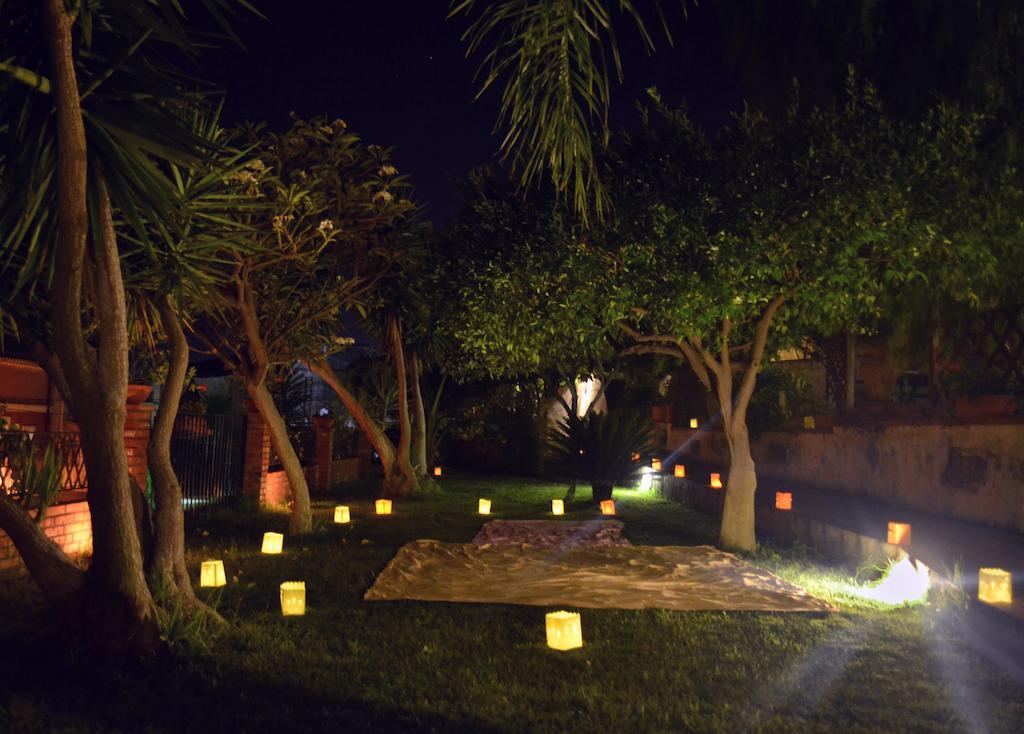 B&B Villa Vittoria Giardini-Naxos Extérieur photo