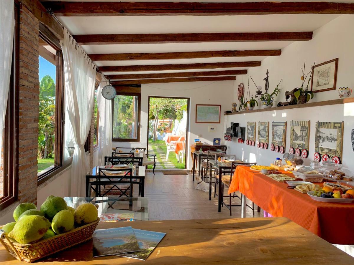 B&B Villa Vittoria Giardini-Naxos Extérieur photo
